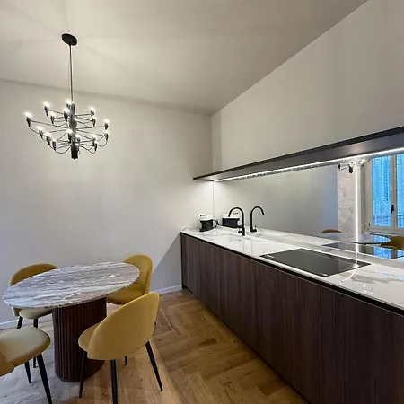 Roma 77 Luxury Appartement *